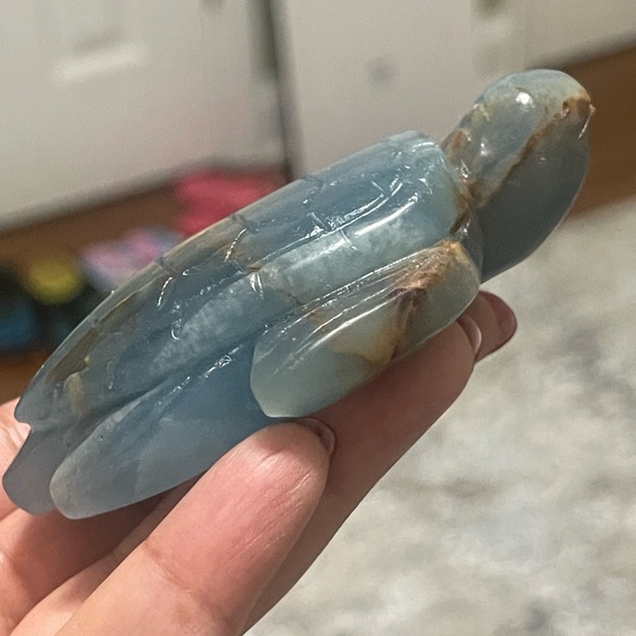 Blue Onyx Crystal Turtle Carving -SOLD - Picture 2 of 3